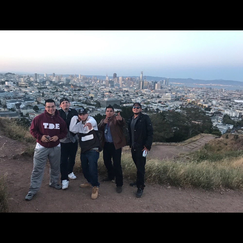 Meet your Posher, Alexiz